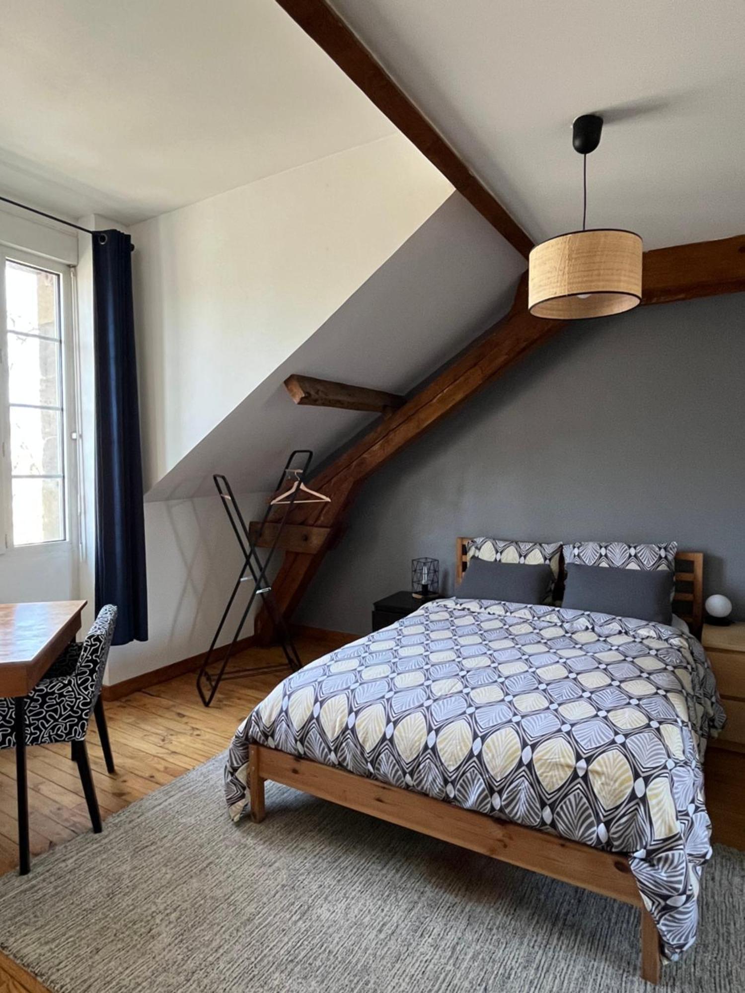 Duplex De Charme En Centre Ville Avec Terrasse Μπριβ-λα-Γκαγιάρντ Εξωτερικό φωτογραφία